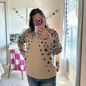 Easel Beige Leopard Print Sweatshirt